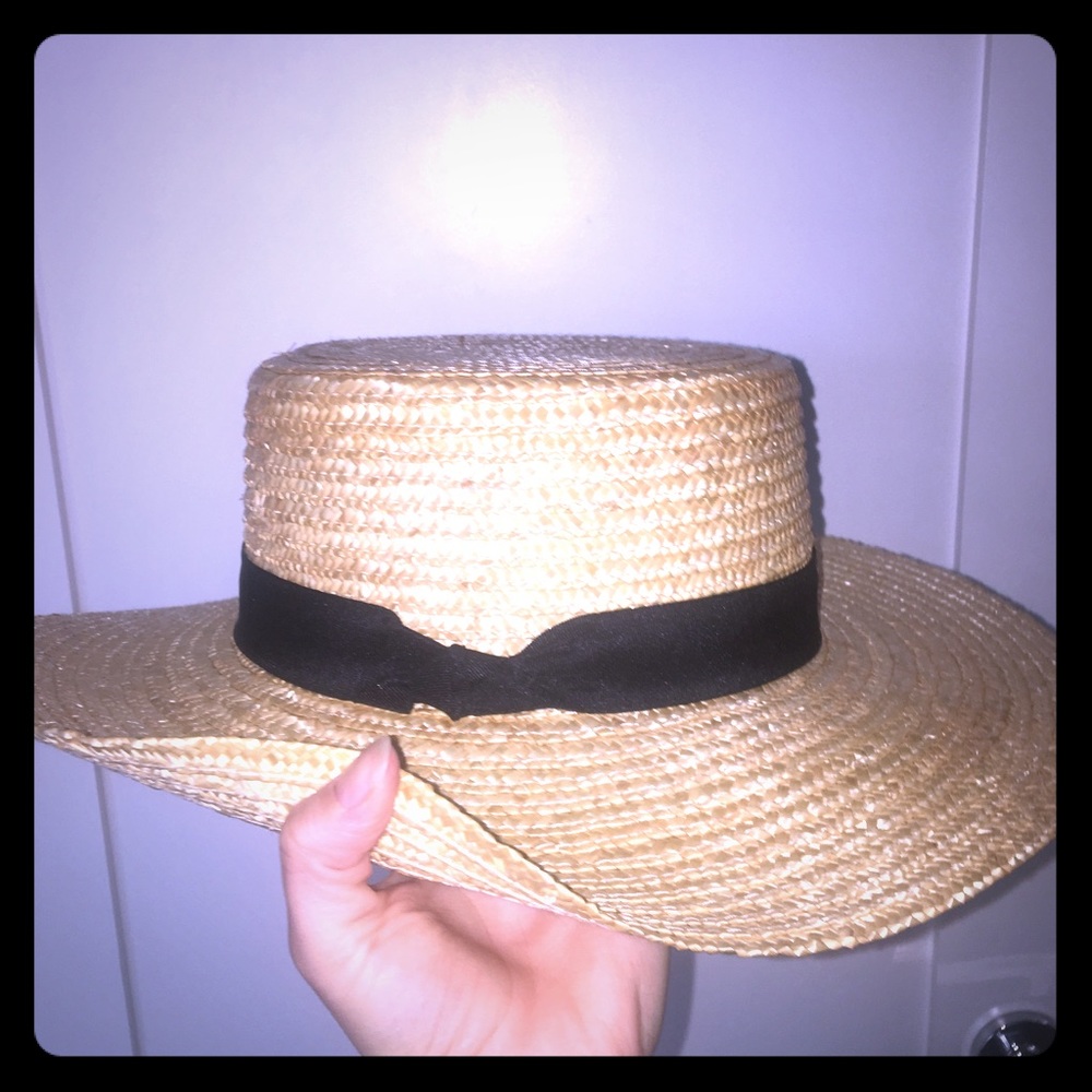 Roots Straw hat